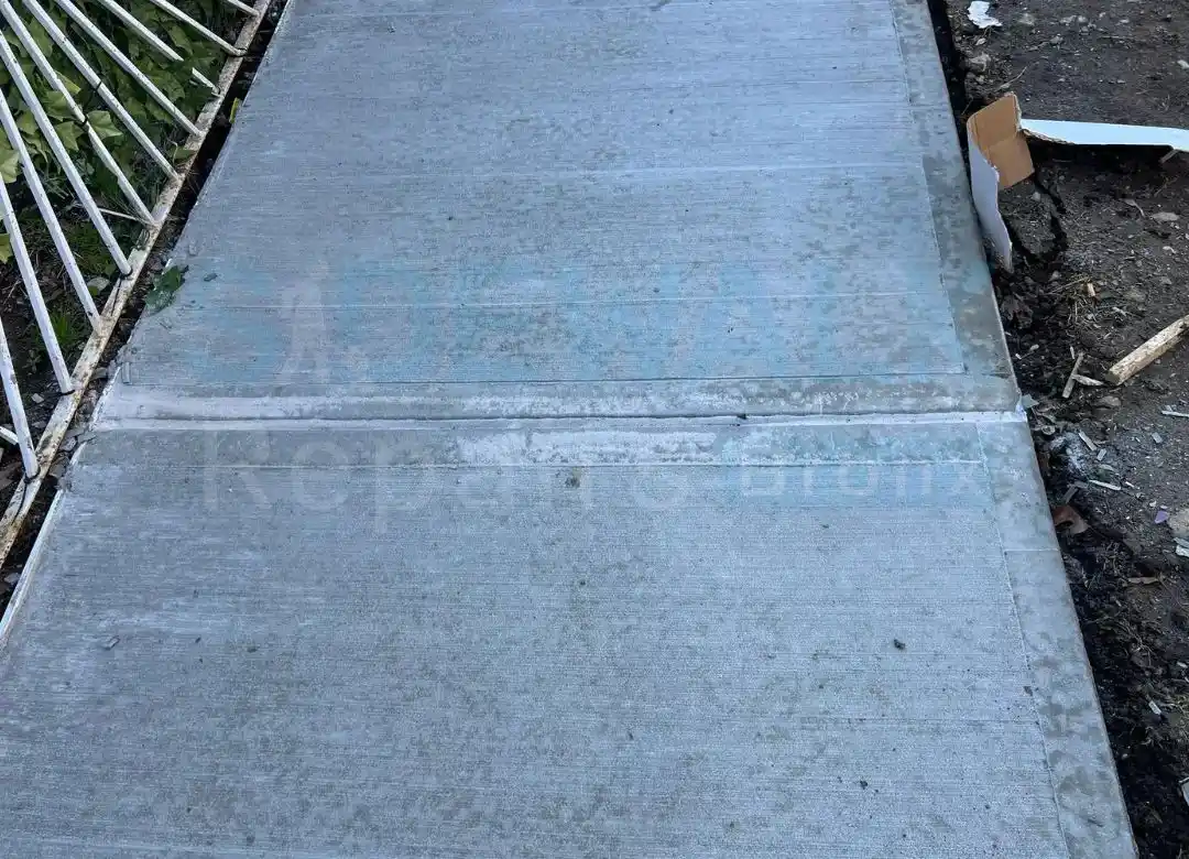 sidewalk expansion joint